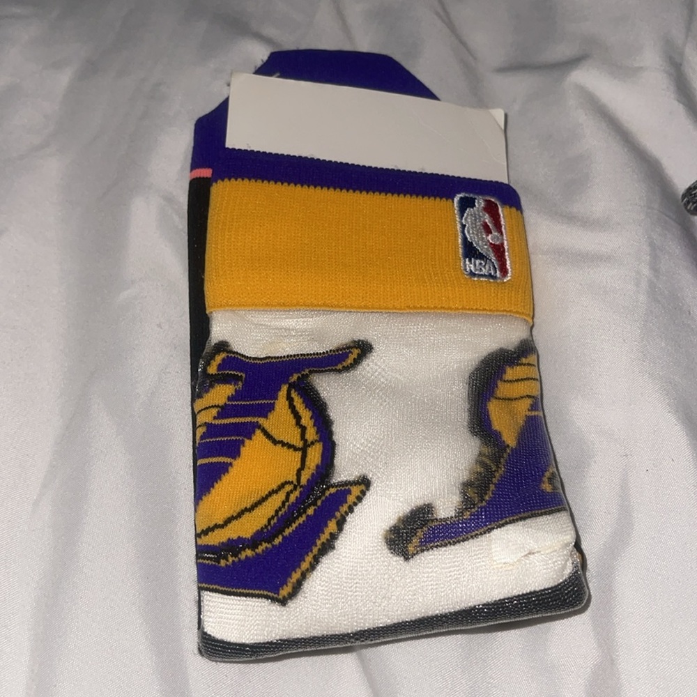 Lakers socks - Picture 2 of 3